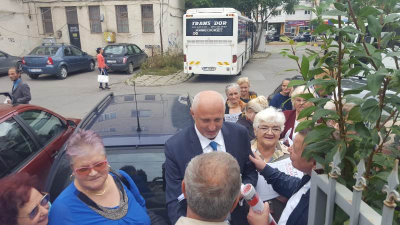 Pensionarii Social-Democrați botoșăneni fac apel la toate partidele să le garanteze românilor dreptul la pensie! - FOTO