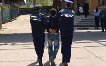 Tânăr din Botoșani, reţinut pentru …