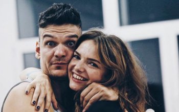 Cine este și cu ce …