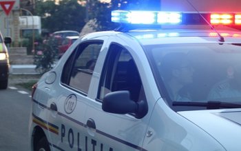 Distrugeri provocate la o benzinărie …