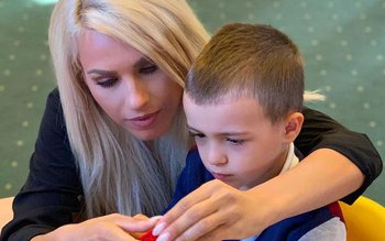 Amna, sacrificii de dragul copilului. …