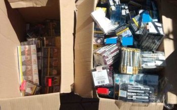 Peste 300 de pachete de …