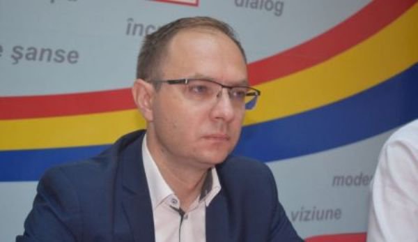 Cosmin Andrei, viceprimar municipiul Botoșani: „Primarul liberal Flutur nu a semnat Pactul Național pentru Bunăstarea Românilor și acum refuză fondurile pentru botoșăneni”