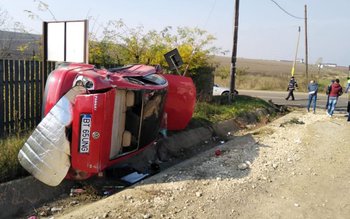 ACCIDENT GRAV! Trei adulți și …