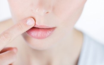 Remedii naturale pentru stomatite