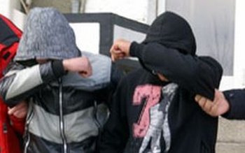 Arest la domiciliu pentru doi …