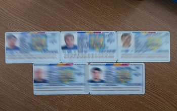 Cărţi de identitate false, descoperite …