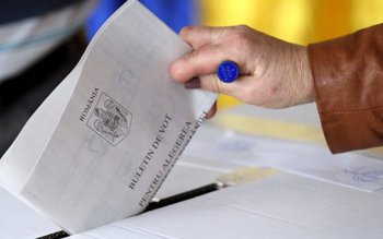 Prezenţa la vot, în județul …