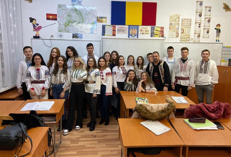 Sărbătoarea IEI anunță Ziua Națională la Liceul de Artă „Ștefan Luchian” Botoșani - FOTO