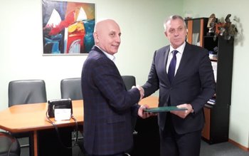 A fost semnat contractul de …