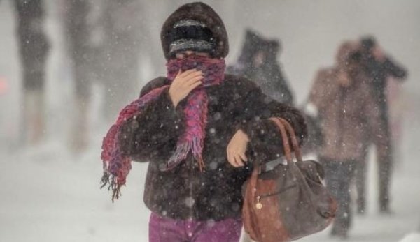 Alertă meteo de ultimă oră! Ninsori, polei, vânt puternic şi vreme tot mai rece