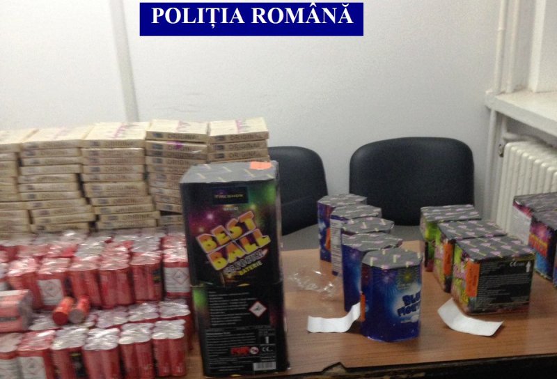 Amenzi și materiale pirotehnice confiscate în Botoșani. Polițiștii au întocmit două dosare penale