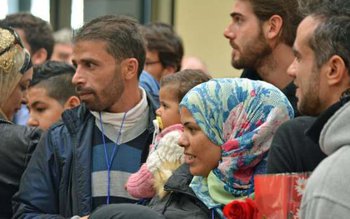 Zeci de refugiați din Libia …