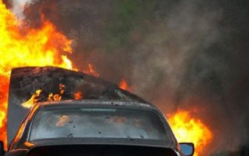 Un autoturism a fost distrus …