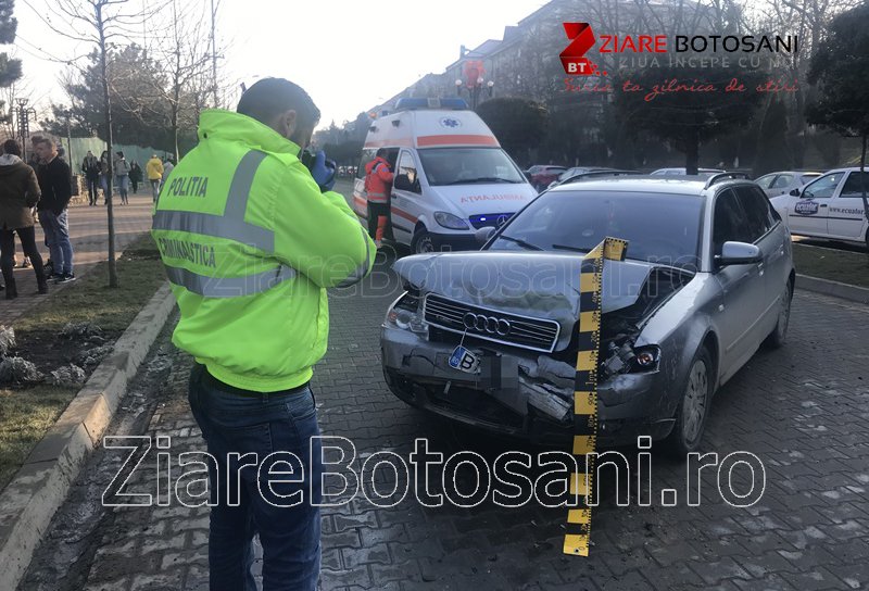 Carambol cu trei mașini la Dorohoi. Două persoane au fost rănite – FOTO