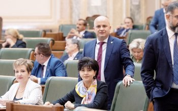 Liberalii s-au opus dublării alocațiilor! …