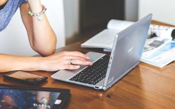 Windows 10 vine din cutie …