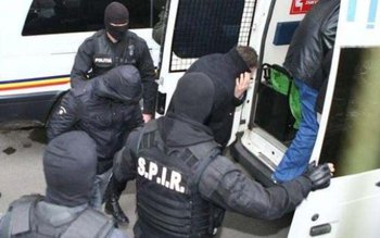 Șase moldoveni cercetați după ce …