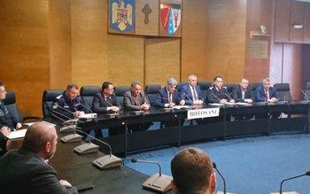 Case modulare pentru două familii …