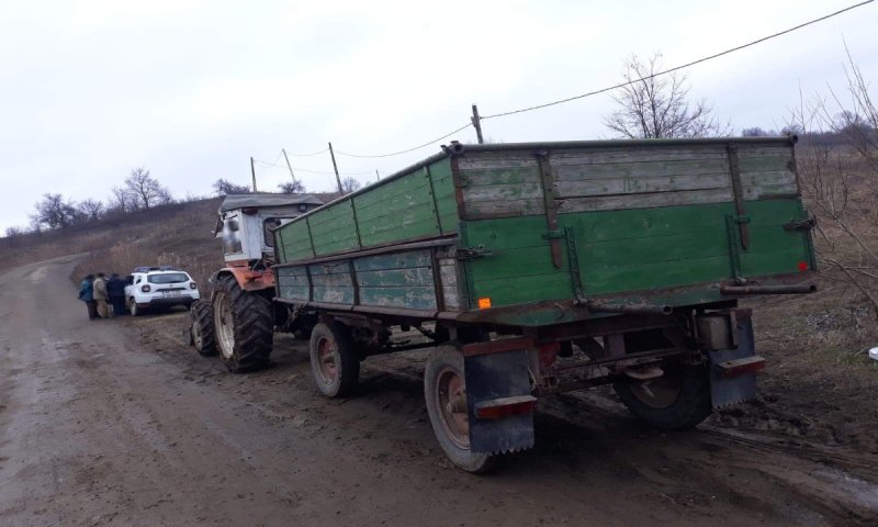 Remorcă neînmatriculată, depistată în trafic de poliţiştii de frontieră dorohoieni - FOTO