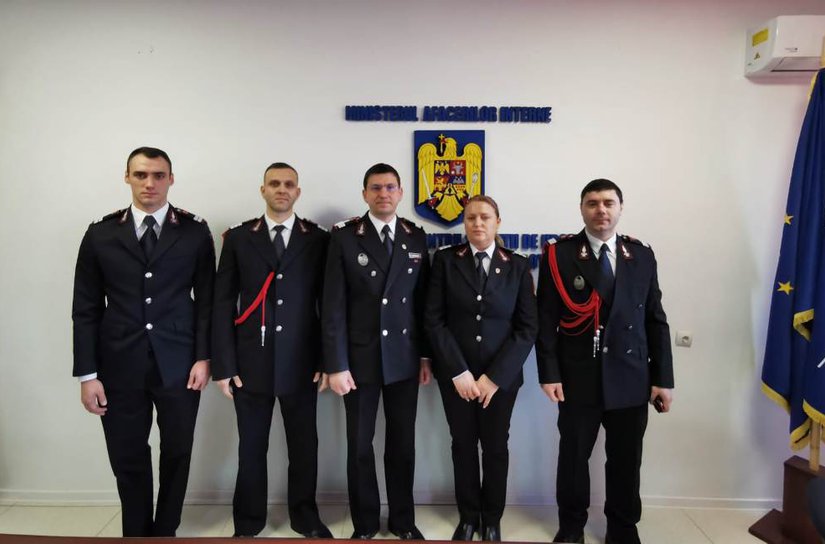 Patru pompieri botoșăneni avansați de „Ziua Protecției Civile din România” - FOTO