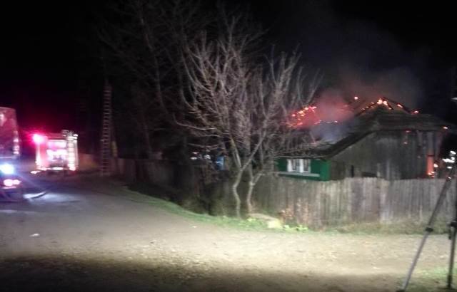 Incendiu în județul Botoșani! Casă distrusă de flăcări la Victoria