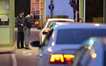 O familie de români care …