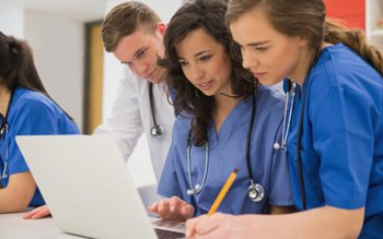 Monica Anisie: „Am prelungit anul …