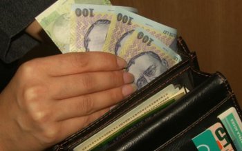 Femeie tâlhărită în plină stradă …