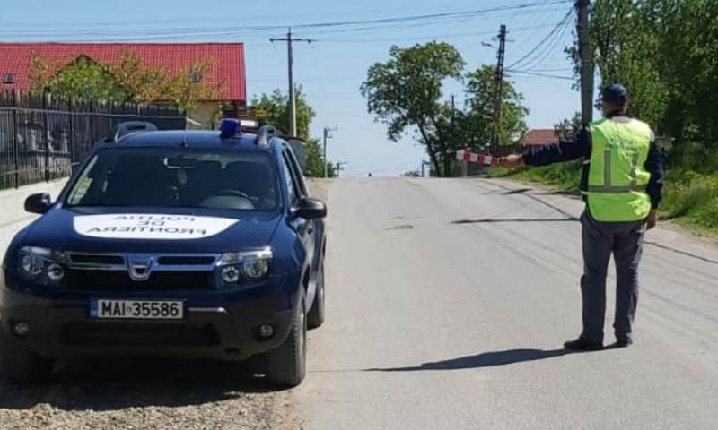 Bărbat în stare de ebrietate, depistat la volan de polițiștii de frontieră dorohoieni