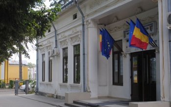 Peste 250.000 de măști de …