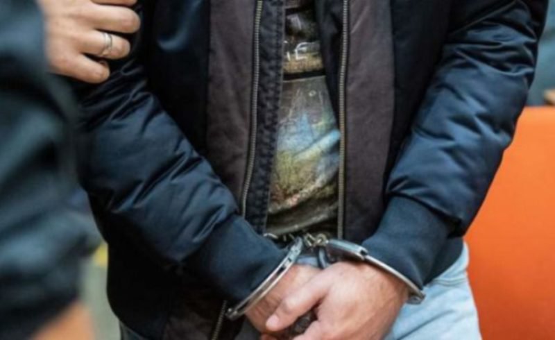 Botoșănean reținut după ce a comis timp de jumătate de an mai multe furturi
