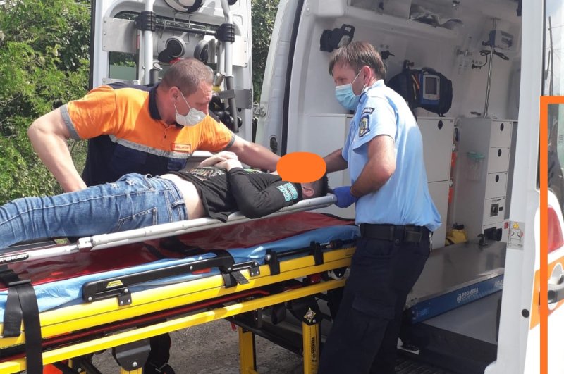 Copil de 13 ani ajuns la spital după o plimbare cu bicicleta - FOTO