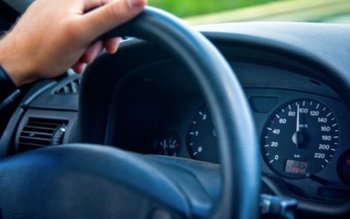 Minivacanța de Rusalii: „Conduceți cu …