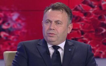 Nelu Tătaru vine cu noi …