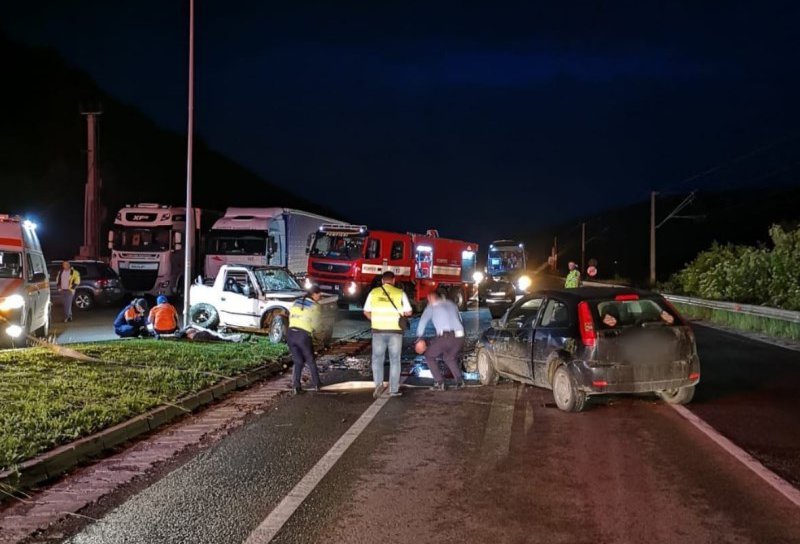 Accident mortal! Un bărbat și-a pierdut viața după impactul dintre două mașini