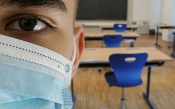 Peste 4000 de absolvenți ai …