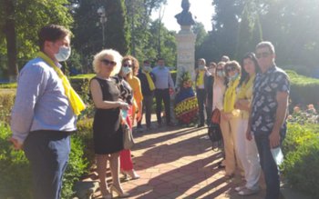 PNL Botoșani: „Omagiu etern poetului …