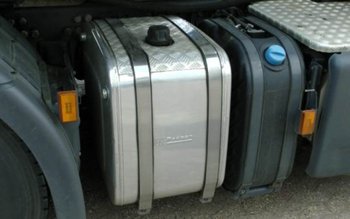 Doi șoferi români au furat …