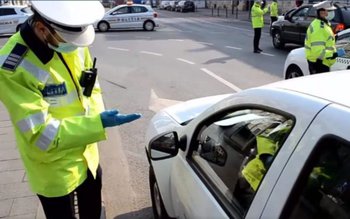 Aventura unei tinere din Dorohoi. …