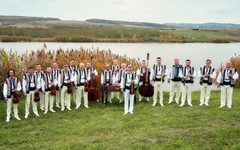 Orchestra Populară „Rapsozii Botoșanilor’’ invită …