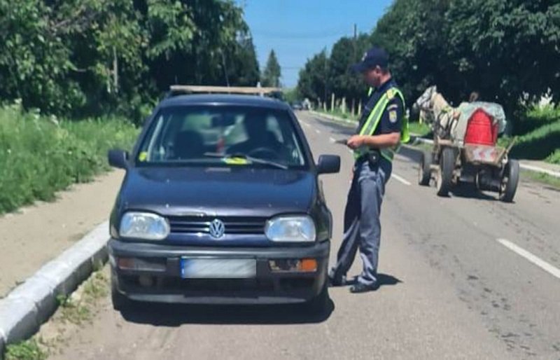 Botoşănean la volan sub influenţa băuturilor alcoolice depistat de Poliţiştii de frontieră din Dorohoi - FOTO