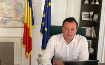 Cătălin Silegeanu: „Lăsați pomenile electorale …