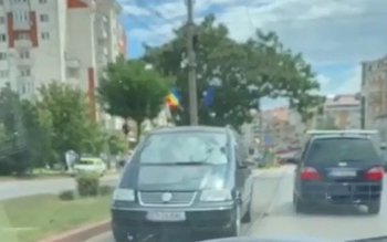 Incredibil! Încă un șofer filmat …