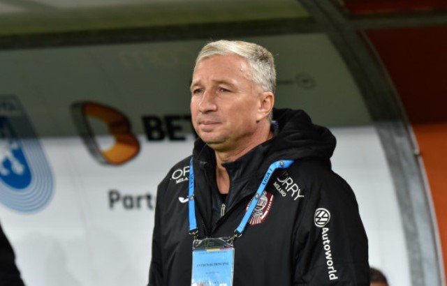 Meciul CFR Cluj - FC Botoșani a fost amânat! Antrenorul Dan Petrescu este infectat cu noul coronavirus