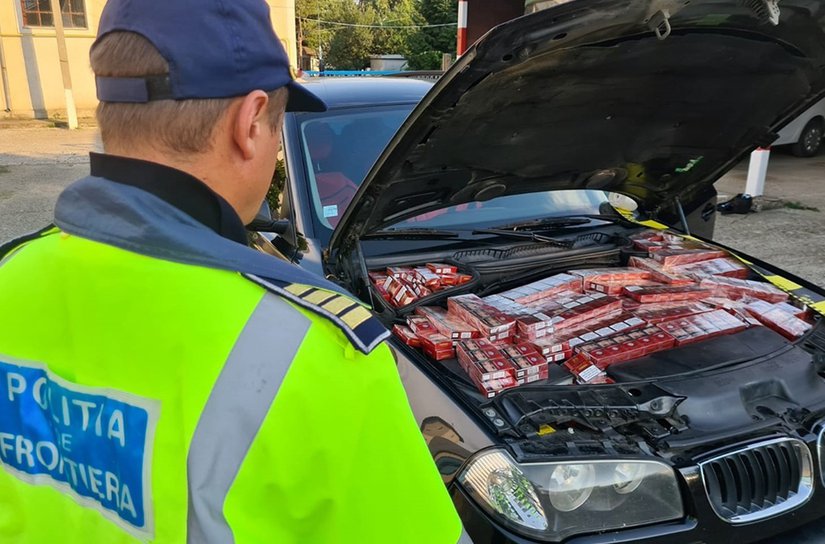 BMW blindat cu ţigări de contrabandă depistat în trafic - FOTO