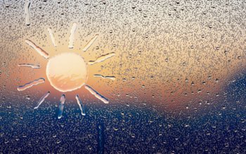 Vremea o ia razna din …