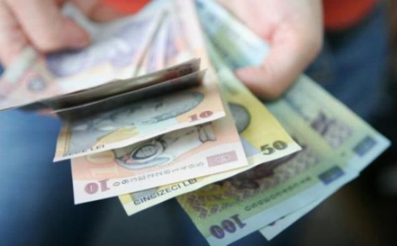 Bani de la stat pentru acești români! Vor primi 75% din salariu din partea statului. Ce condiție trebuie să îndeplinească