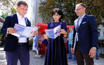 100.000 de cetățeni au semnat …