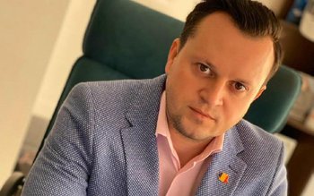 Cătălin Silegeanu: Jocurile și interesele …